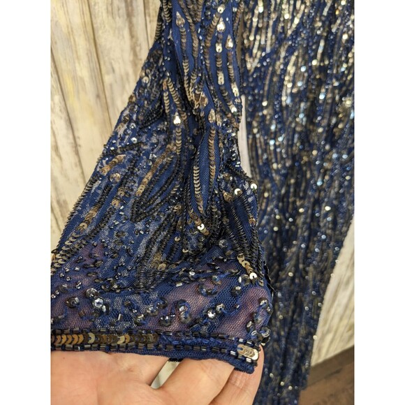 Mac Duggal Navy Midnight Blue Metallic Sequin Beaded Long Sleeve V-Neck Gown 8 - Picture 5 of 12